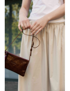 Bolso Minimal de Piel hecho a mano The Hands 2