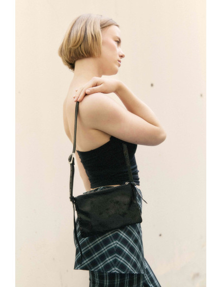 Bolso Minimal de Piel hecho a mano The Hands