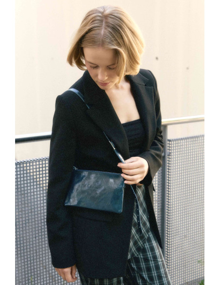 Bolso Minimal de Piel hecho a mano The Hands