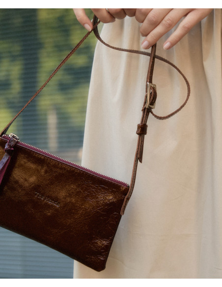 Bolso Minimal de Piel hecho a mano The Hands