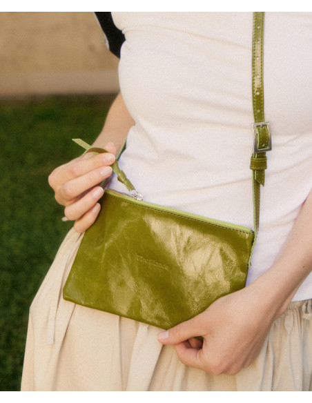 Bolso Minimal de Piel hecho a mano The Hands