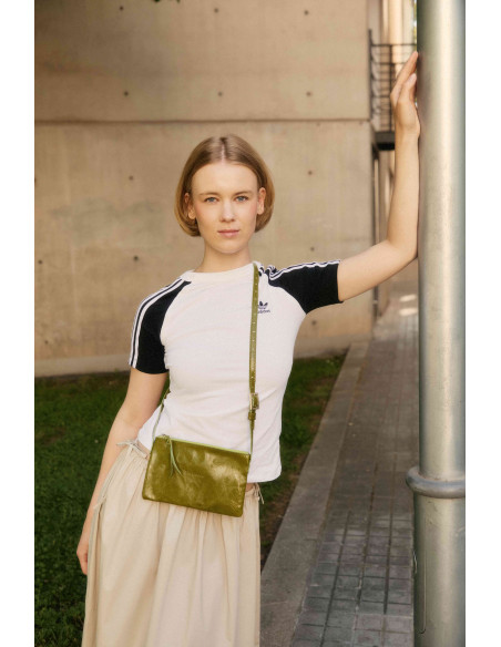 Bolso Minimal de Piel hecho a mano The Hands