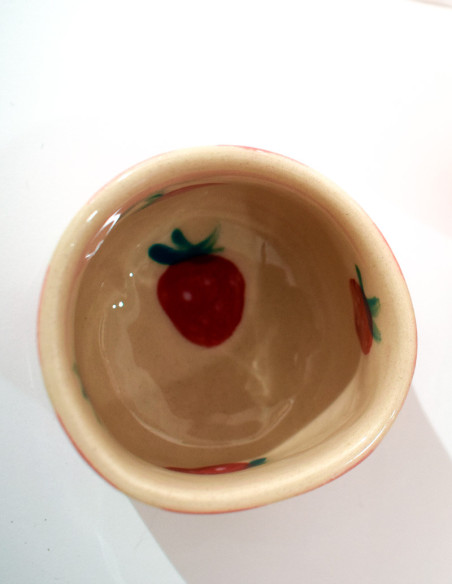 Taza Fresas Cerámica Hecha a Mano