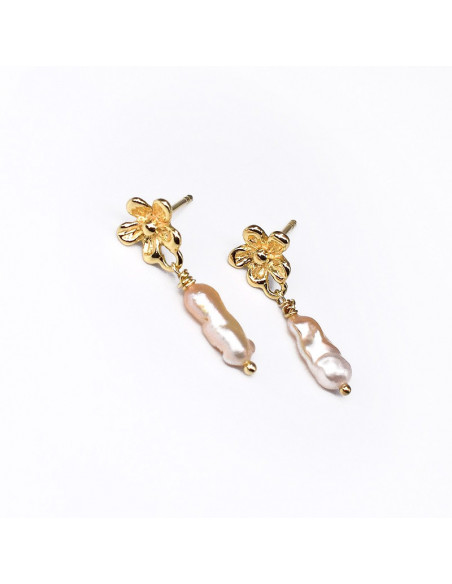 GIARDINO Tiny Pearl Earrings